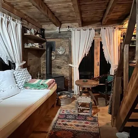 Zeni De Vore Serender & House Apart Otel